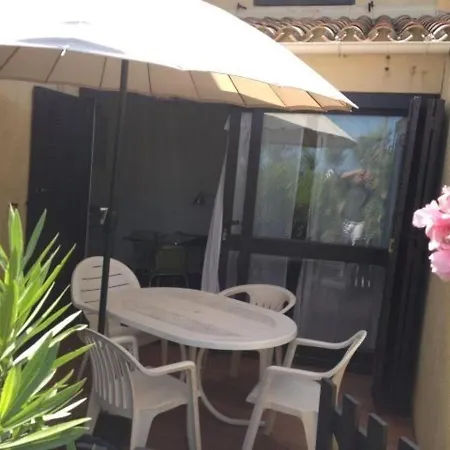 Villa 2 Pieces, 4 Couchages, Face A La Mer, Parking Prive, Proche Commerces, A 300m. - Fr-1-81-474